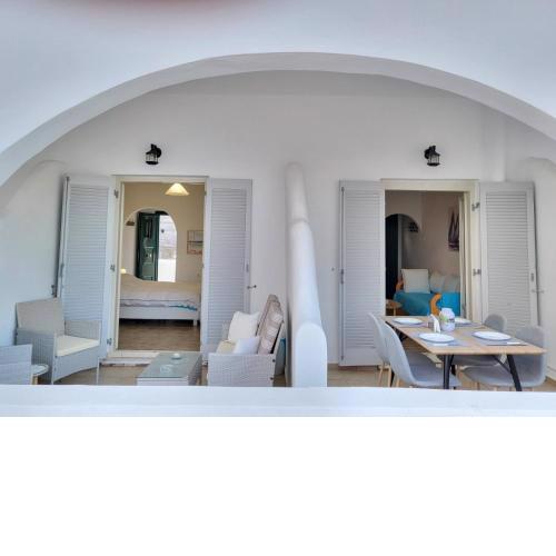 Logaras Apartment with sea view