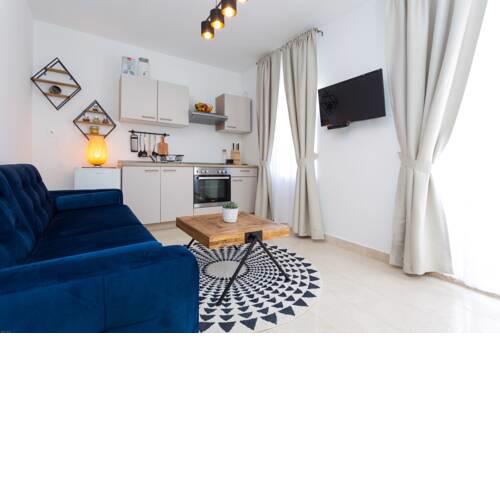 Lola center apartments