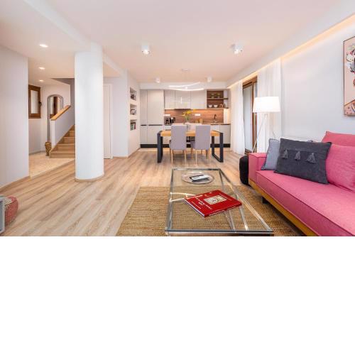Lola's Luxury Apartments