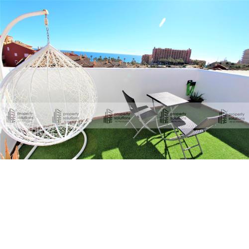 Lomas de Mena 6 - Ático con vistas al mar - Piscina- PARKING GRATIS - EXCELENTE CONEXIÓN WIFI