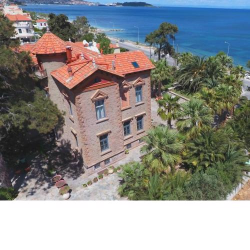 Loriet Hotel