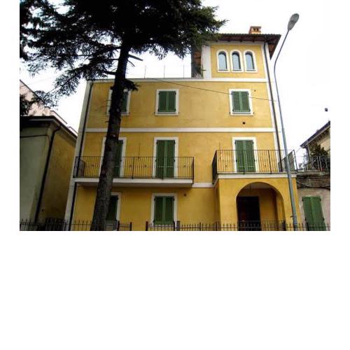 Lory’s residence
