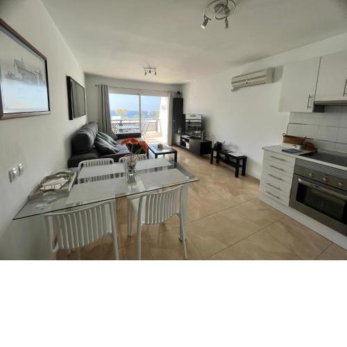 Los Arcos B2 - 2 Beds - 1 bath - See Views