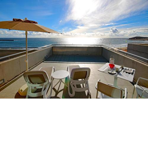 LOS BALOS 30 by RENTMEDANO top level, spectacular ocean views, parking, wifi