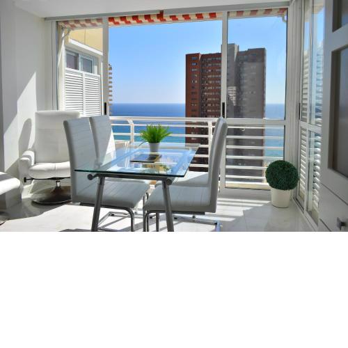 Los Caballos Vip playa Levante