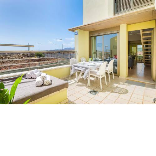 LOS PATIOS FAMILY AND SPORTSHOME - by MEDANO4YOU