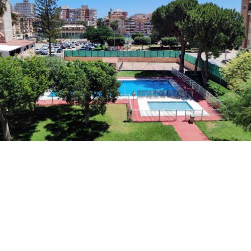 Los Prados - Amplio apartamento con piscina
