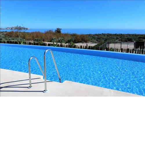 Los Veleros ático cerca del mar piscina comunal