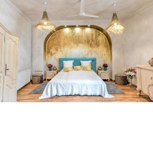Lotus apartment