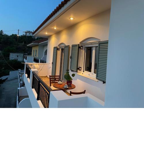 Loukas Apartments
