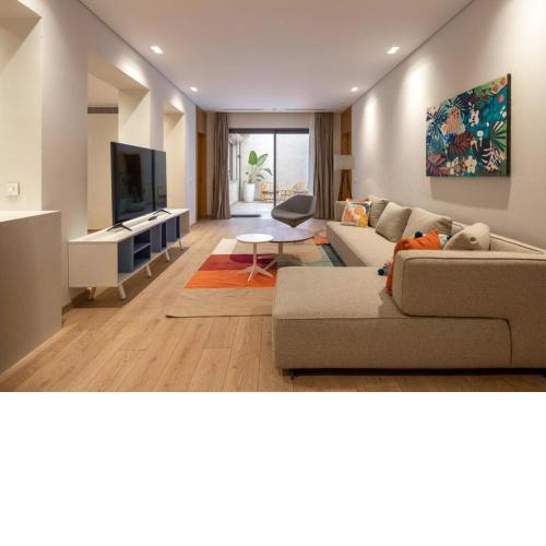 Lourina at Kennah West Golf Extension