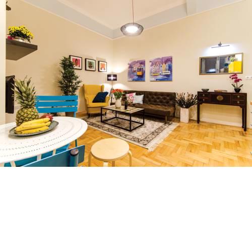 Lovage Apartment