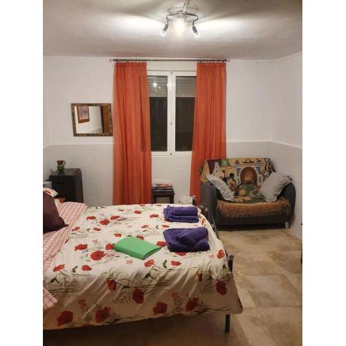 Lovely 1 bedroom attached apartment with kitchen but private and seasonal pool