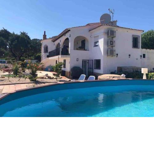 Lovely 2 Bed Apartment in Alcalali