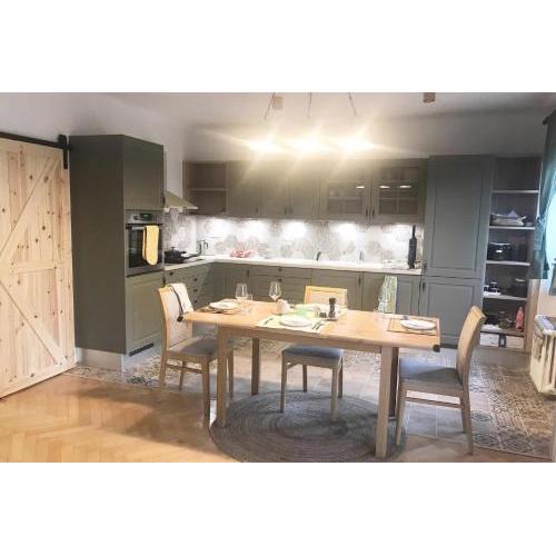 Lovely And Freshly Renovated Apartment In Praha 10