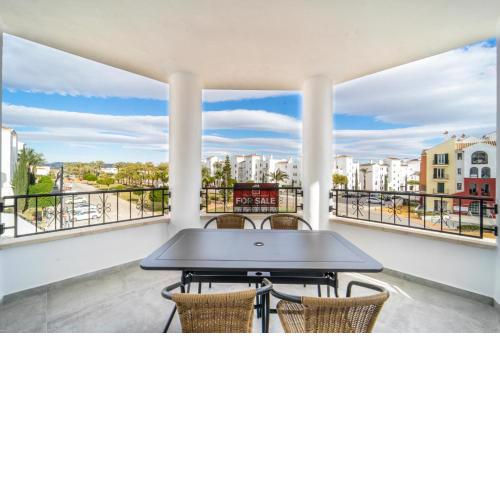 Lovely and Modern 1 Bedroom Apartment - TR221LT