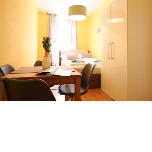 Lovely apartment for families with a garden