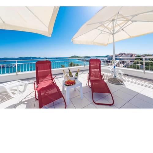 Lovely Apartment in Pakostane with Terrace