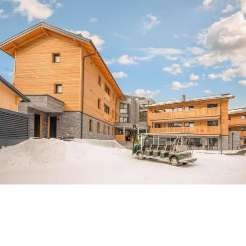 Lovely Apartment in Rauris directly on the Slopes