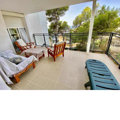 Lovely apartment overlooking the see
