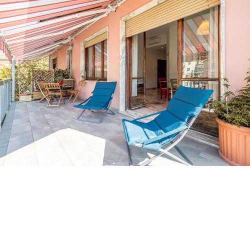 Lovely Apartment x5 w/ Terrace & Private Parking