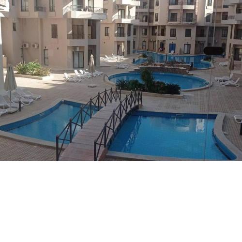 Lovely big 3 BR with View
