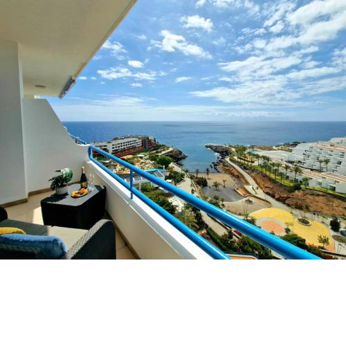 Lovely blue Studio with Ocean view and pool, Paraíso 918