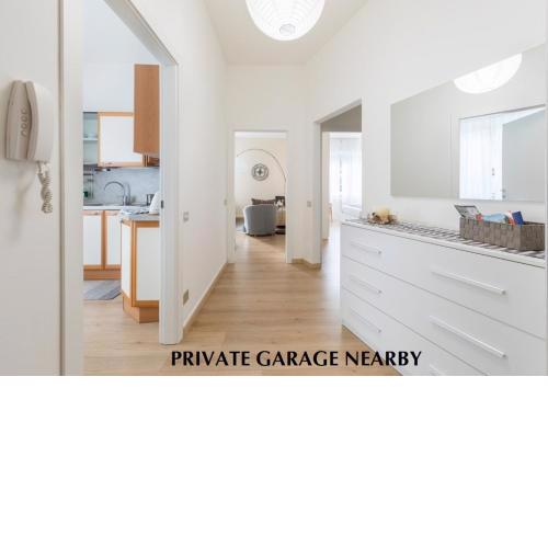 Lovely, charming and quiet apartment in the centre air conditioned and free private garage nearby