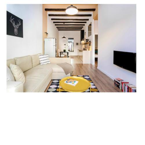 Lovely design 4bed close to Sagrada Familia