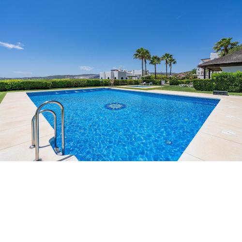 Lovely Golf apt in Casares and Finca Cortesin