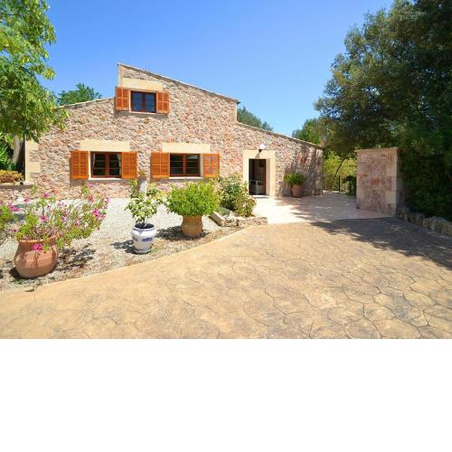 Lovely Holiday Home in Alc dia with bubble bath and Private Pool
