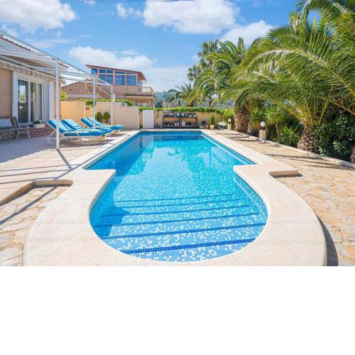 Lovely Holiday Home in Alicante with Private Swimming Pool
