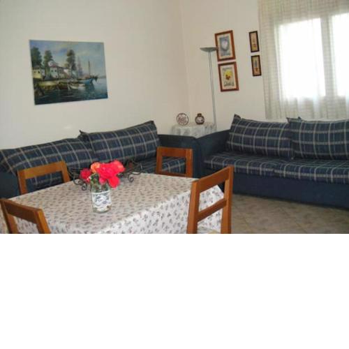 Lovely house with garden at an excellent location!