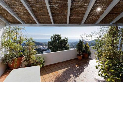 Lovely house with spectacular view
