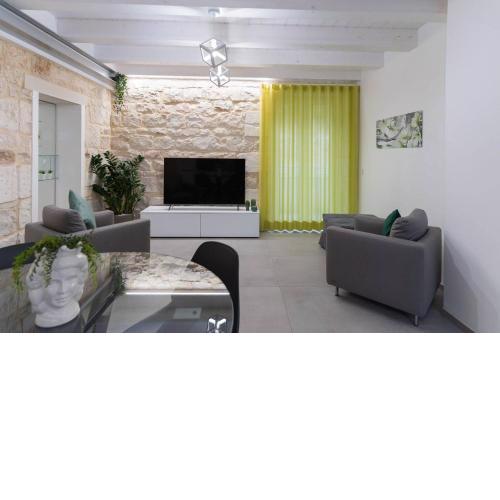 Lovely Modern Apartment