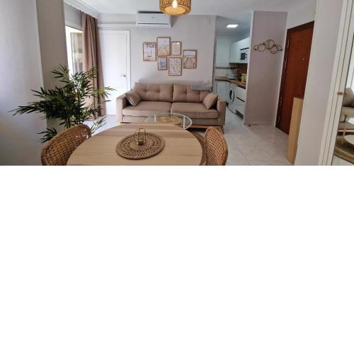 Lovely & renovated 2BDR apt/pool in Benalmádena