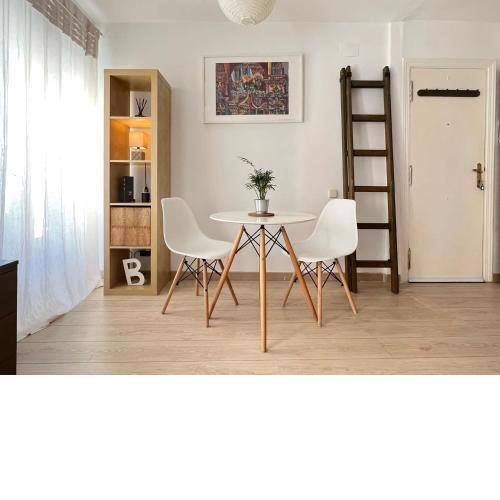 Lovely studio con balconcitos