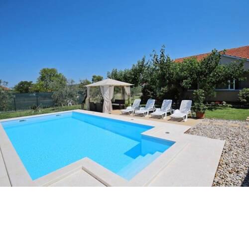 Lovely Villa in Sukošan with Private Swimming Pool