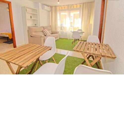Low cost room Malaga