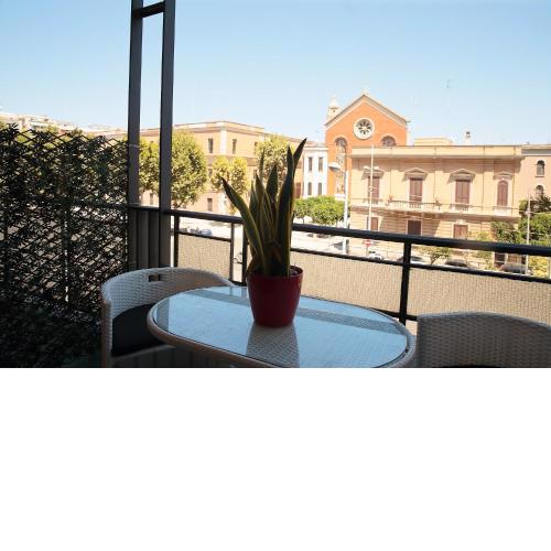 L.T. Savoia Palace & Cavour C.L.