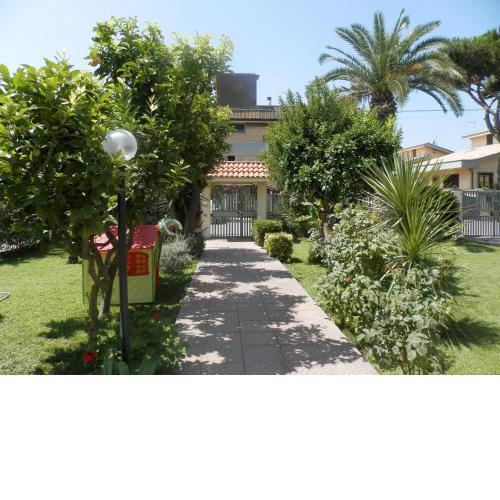 Luana Inn Holiday