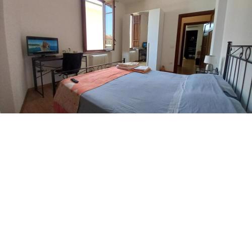 LUCCA HOLIDAY RENTAL- BY THE WALLS