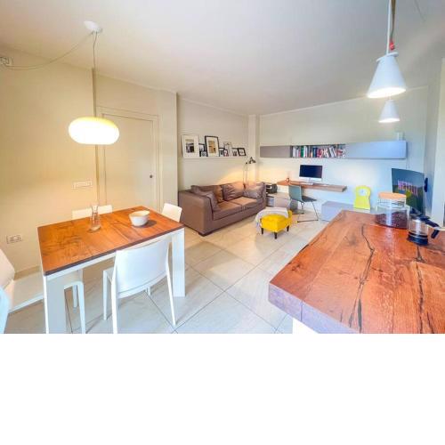 [Lucca Prestige] 5 Min to City, Wi-Fi/Netflix