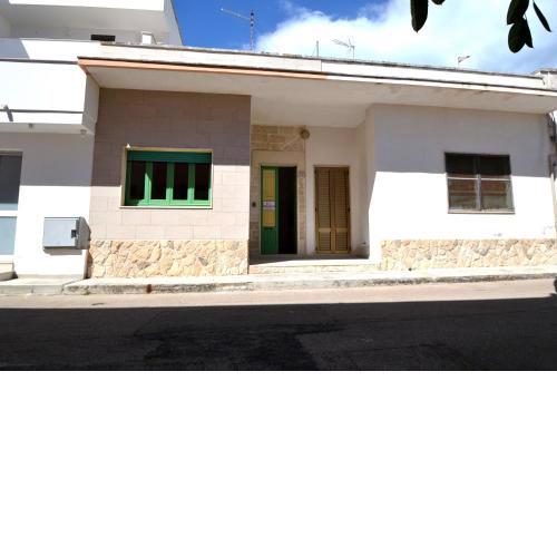 Luce holiday home with air conditioning for 5 guests