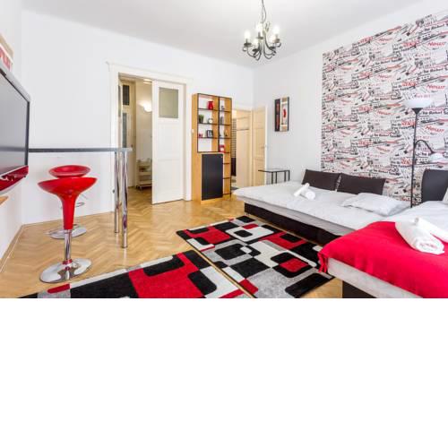 Lucky 7 Apartment