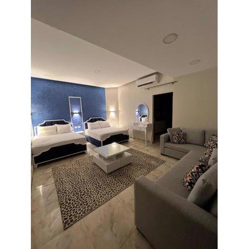 lucky studio