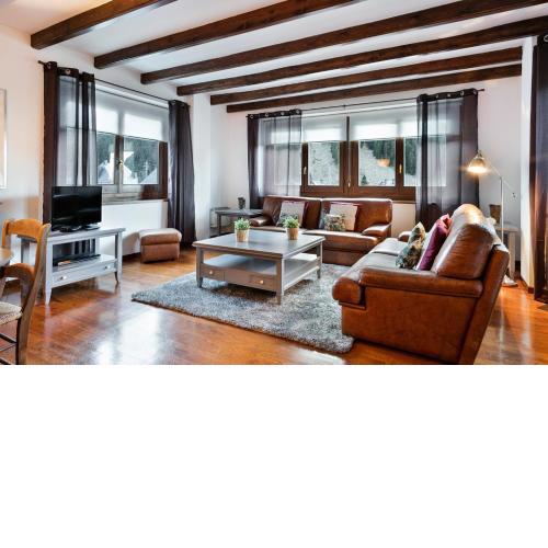 Luderna - Apartamento con terraza Bonaigua B3 Toran