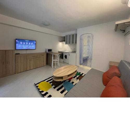 Lujoso apartamento Oasis con piscina a 50 metros de la playa y pueblo de Denia