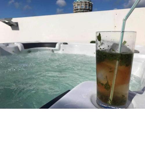 Lujoso Ático gran terraza solarium privado Jacuzzi sauna