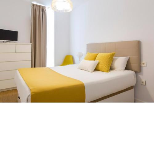 Luminoso Apartamento En El Centro De Cadiz